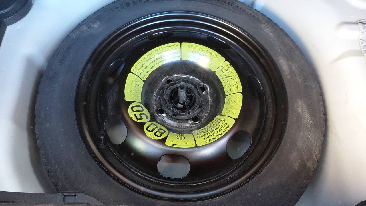 Photo de la roue de secours 1
