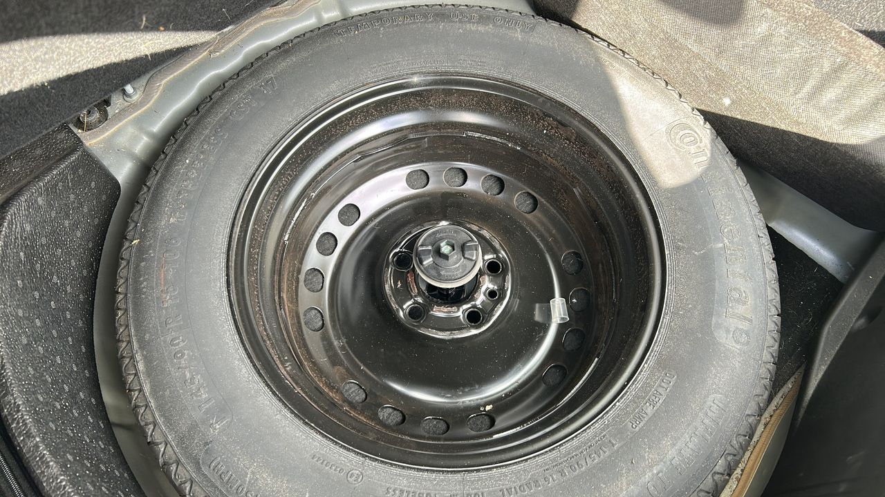 Photo de la roue de secours 1