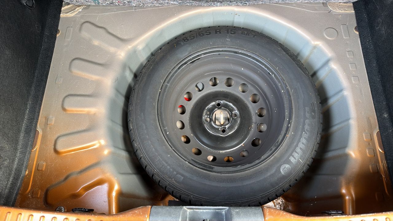Photo de la roue de secours 1