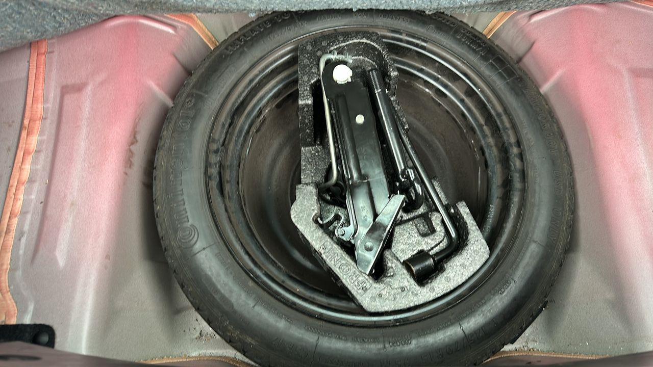Photo de la roue de secours 1