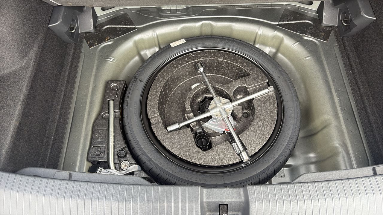 Photo de la roue de secours 1