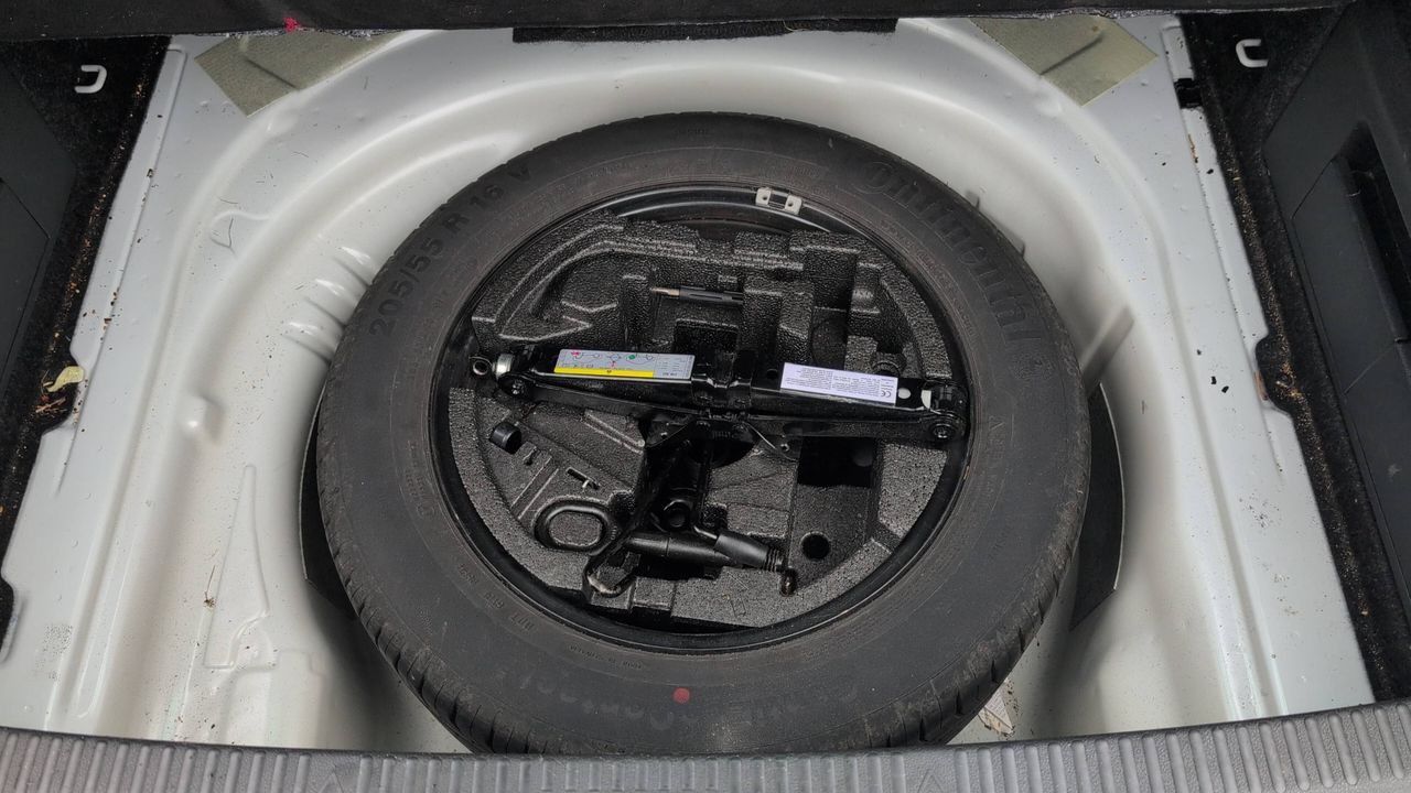 Photo de la roue de secours 1