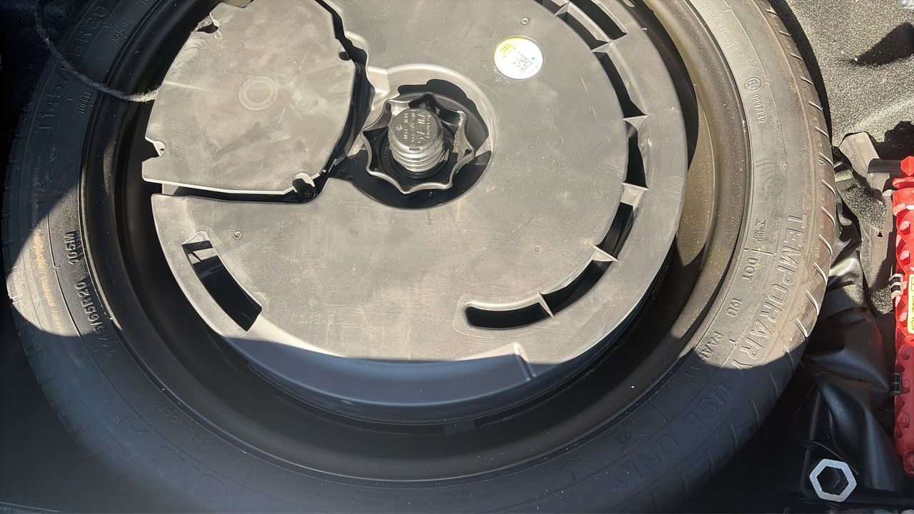 Photo de la roue de secours 1