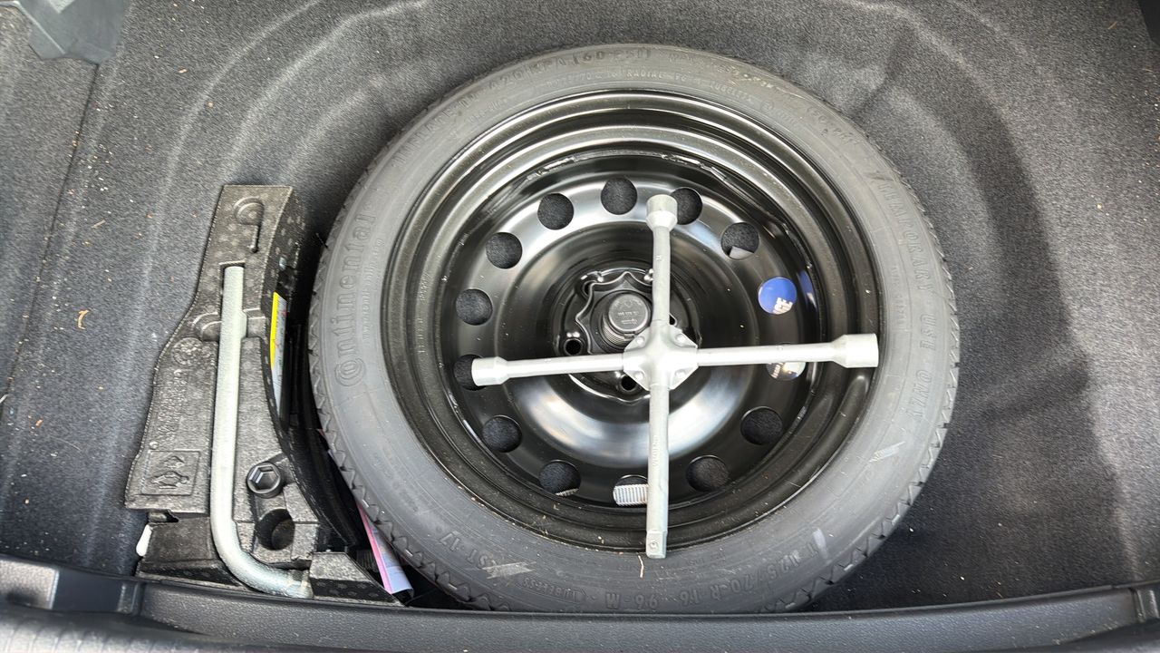 Photo de la roue de secours 1