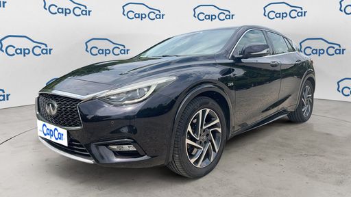 Infiniti Q30
