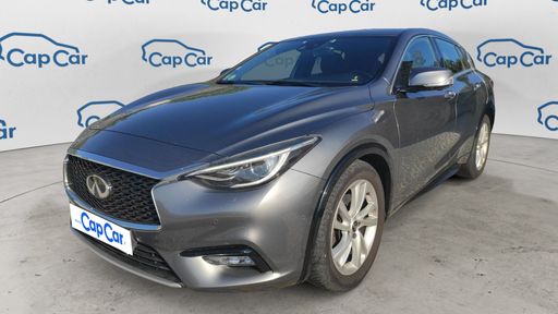 Infiniti Q30