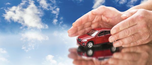 10 astuces pour protéger une voiture qui reste dehors toute l’année