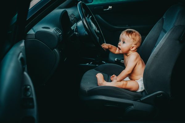 ISOFIX : compatibilité, points d'ancrage et erreurs à éviter