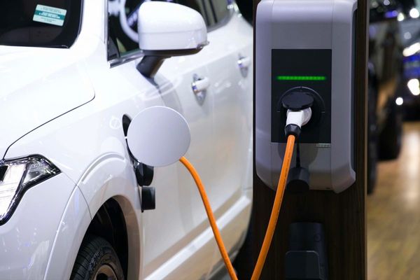 Top 10 des modèles hybrides rechargeables (PHEV) incontournables en 2025