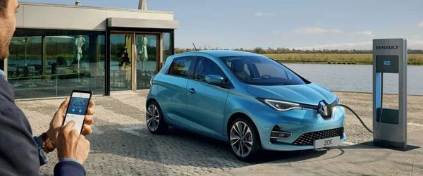 Trouver une borne pour sa voiture électrique : le top 3 des applications mobile